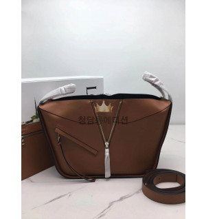 로에베 해먹백 (ZP가죽 동일)