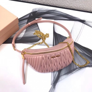 미우미우 마틀라세 벨트백 (ZP가죽 동일)