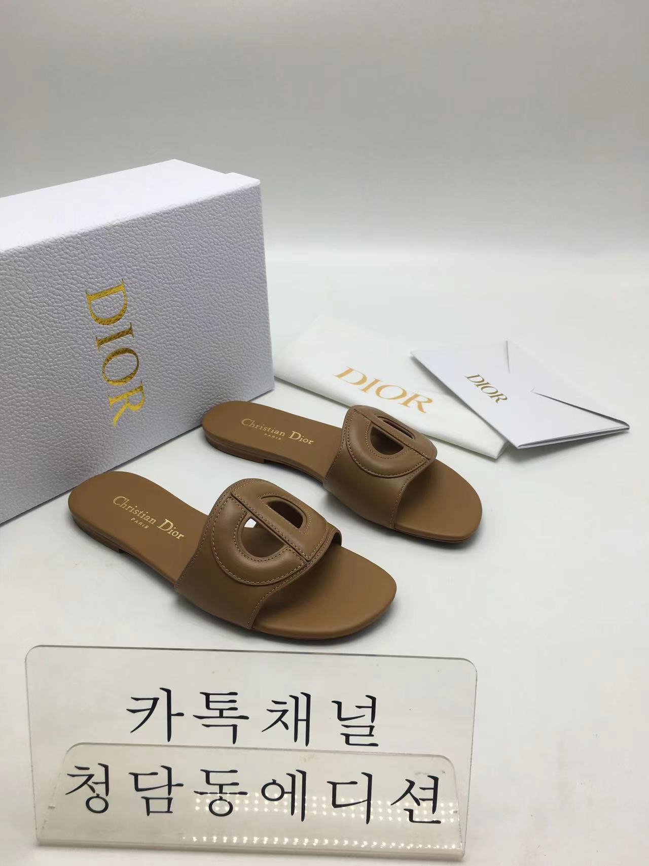 디올 디 클럽 뮬 슬리퍼(0.5cm/4cm)