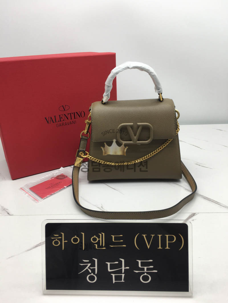 발렌티노 가라바니 브이슬링 숄더백 (하이엔드급)
