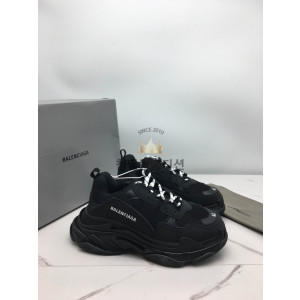 발렌시아가 트리플s 블랙 (남녀공용)