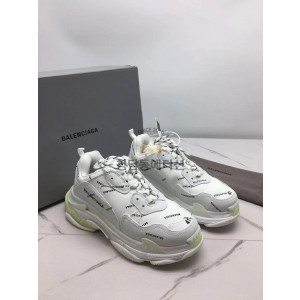 발렌시아가 트리플s 2020 (남녀공용)