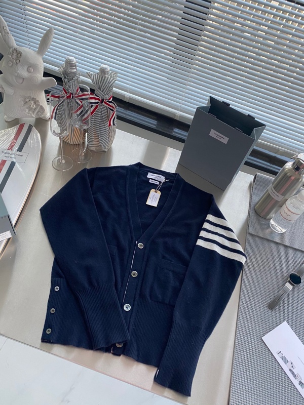 [TJ공장] 톰브라운 캐시미어 가디건 정품급 (남녀공용) (컬러 그레이, 네이비)