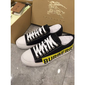 버버리 로고 스니커즈 (남녀공용)