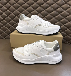 버버리 벨크로 스니커즈 (남성용)