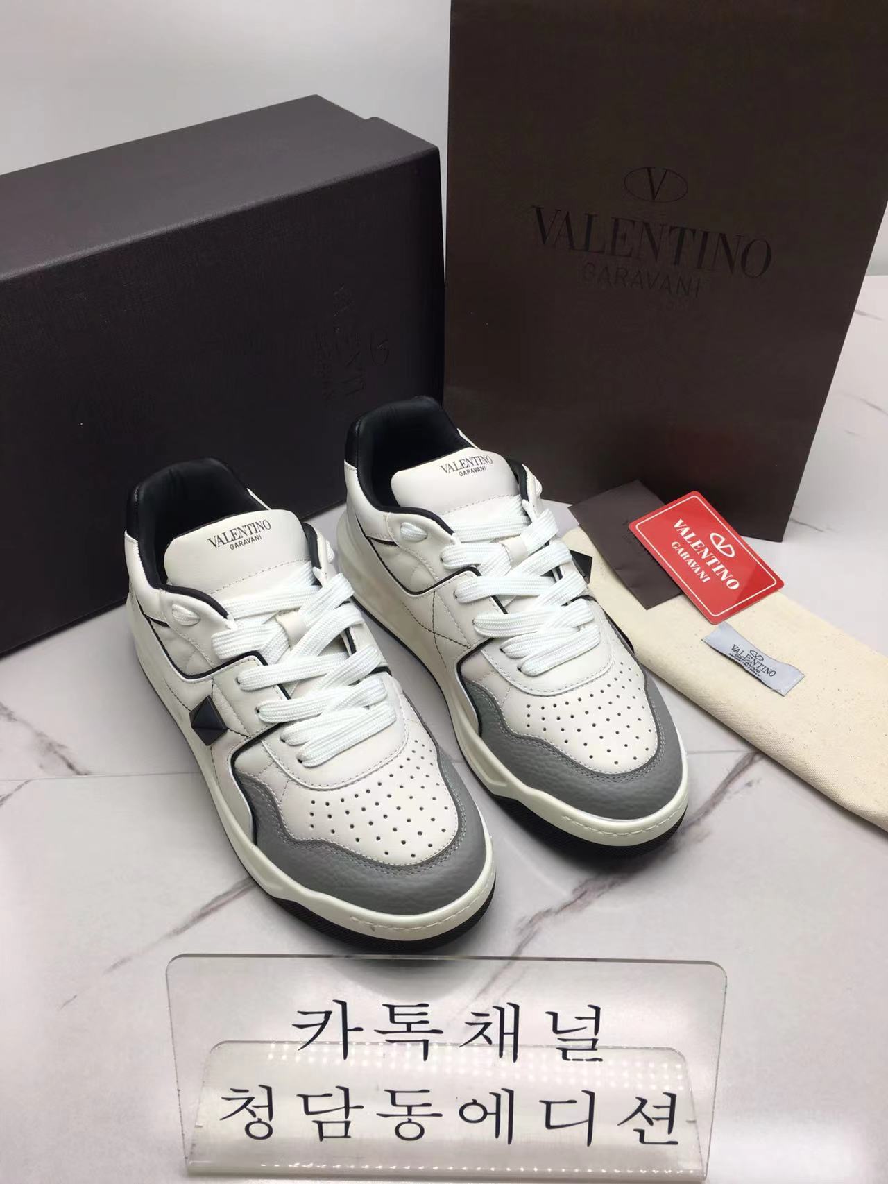 발렌티노 스니커즈 (남성용)