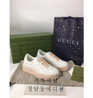 구찌 웹 디테일 GG 스니커즈 (남녀공용)
