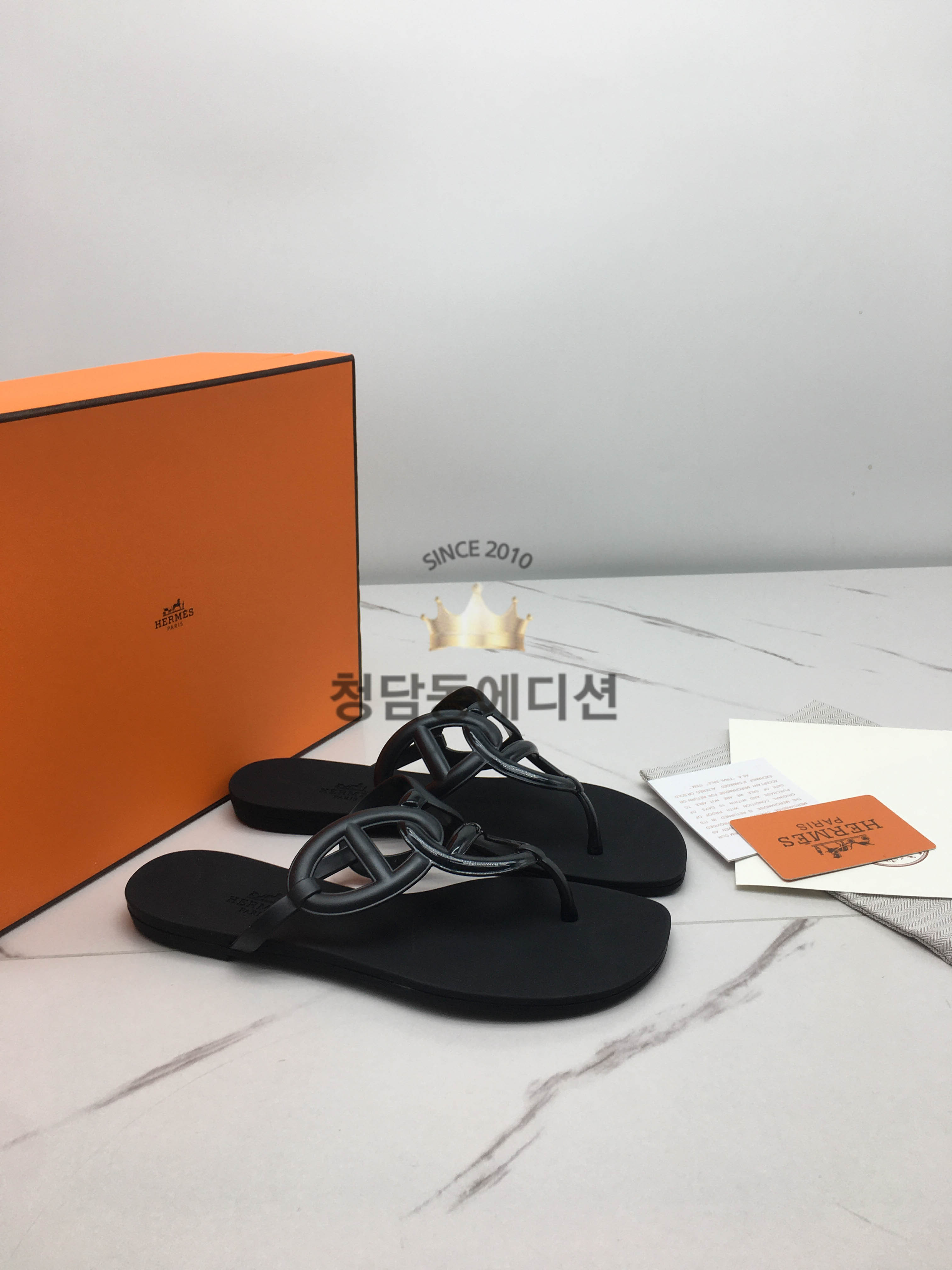 에르메스 에제리 샌들 (컬러 블랙)