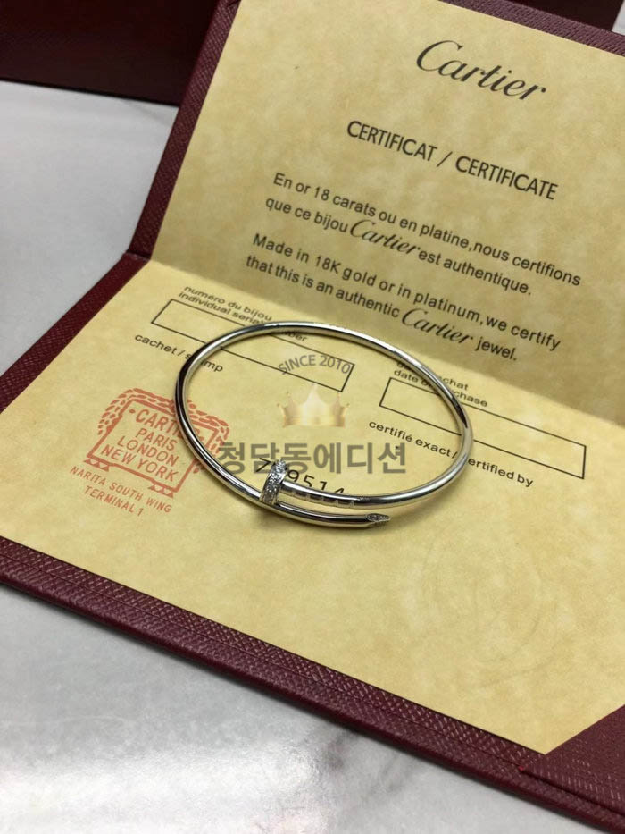 까르띠에 저스트앵끌루 다이아 못팔찌SM (3COLOR) (V-gold소재)