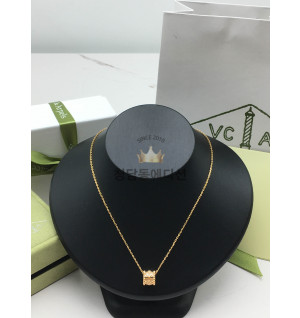 반클리프 빼를리 목걸이 (컬러 로즈골드, 화이트골드)