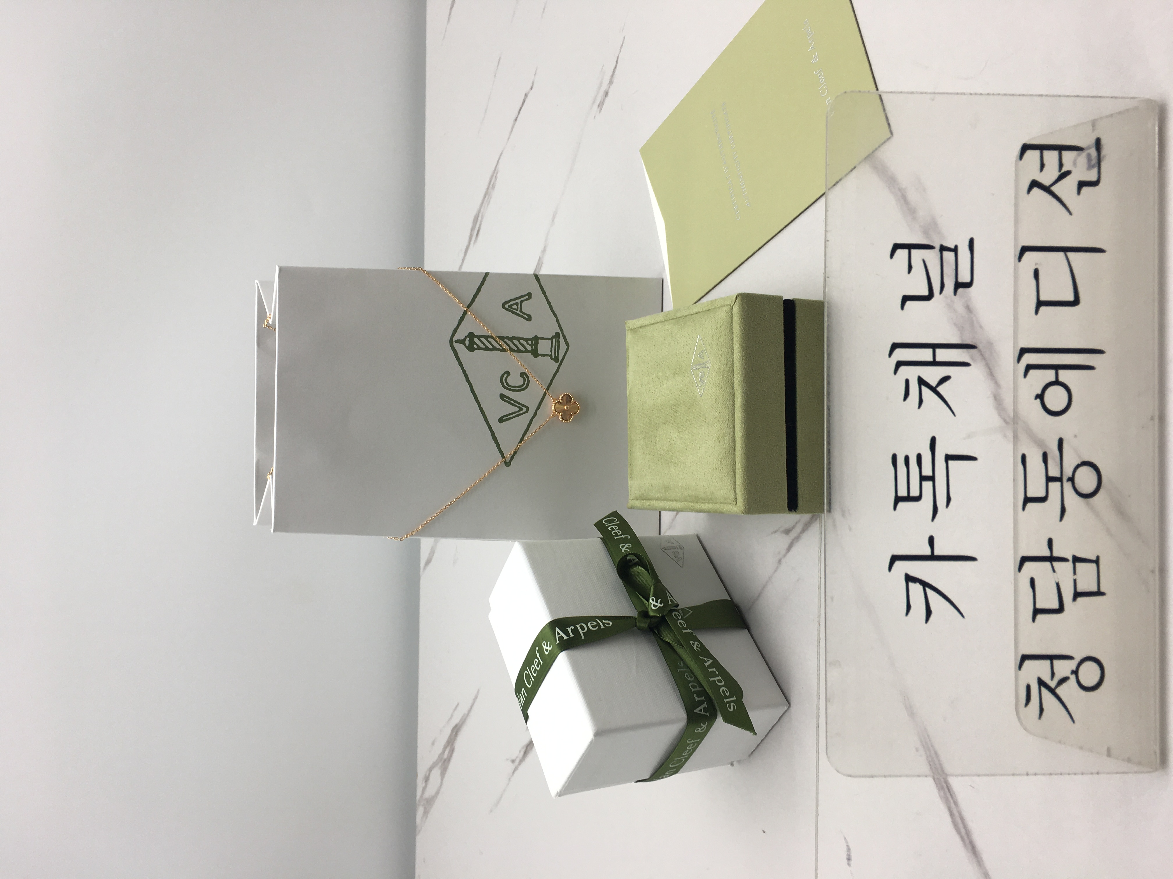 반클리프 알함브라 목걸이 (2COLOR) (V-gold소재)