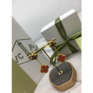 반클리프 매직 알함브라 이어링 귀걸이 (V-gold소재)