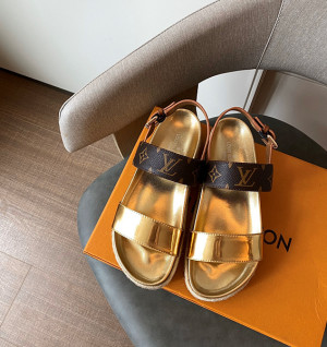 루이비통 벨크로 샌들