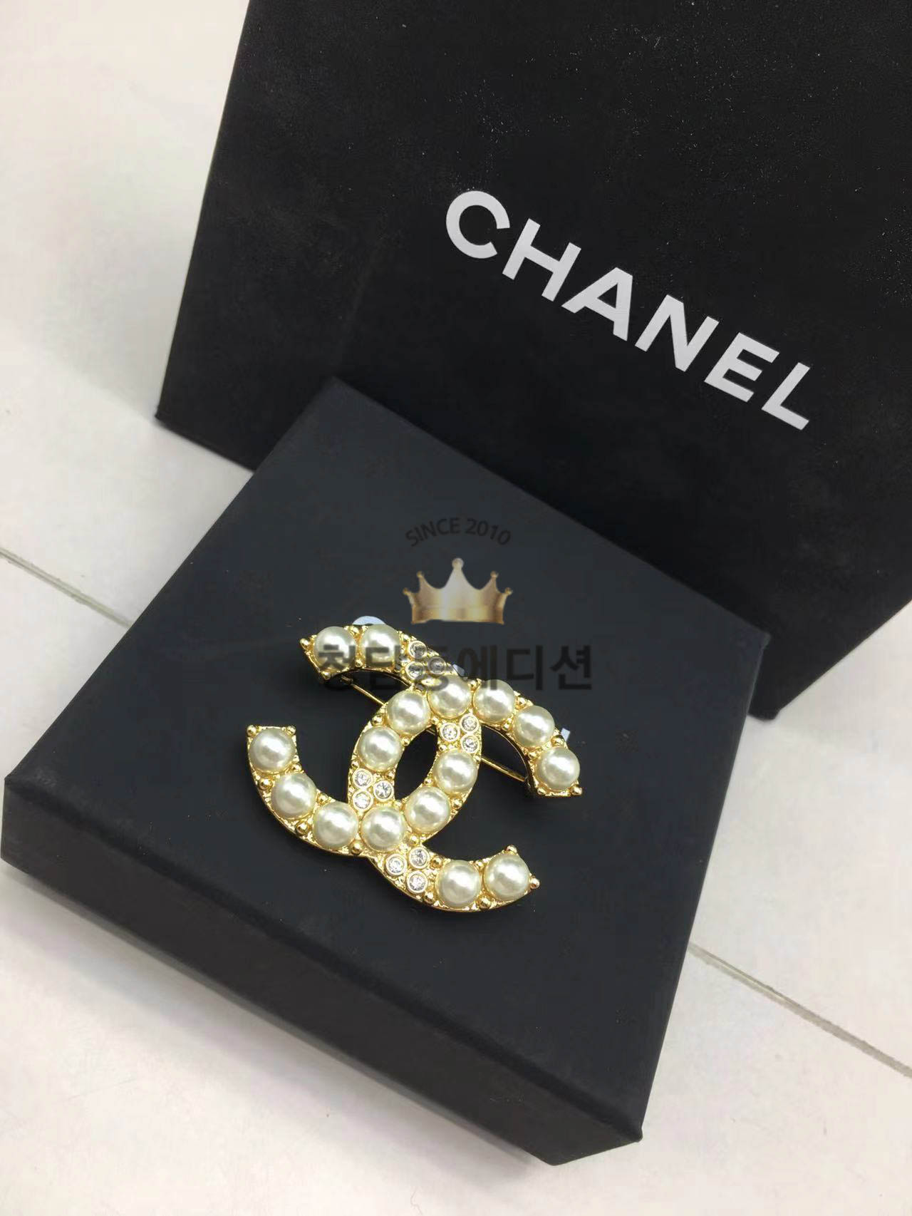 샤넬 진주 브로치