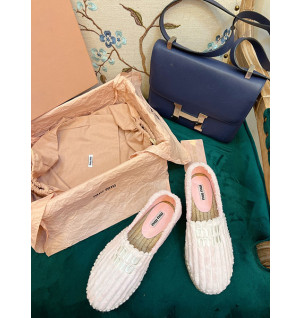 미우미우 에스파듀