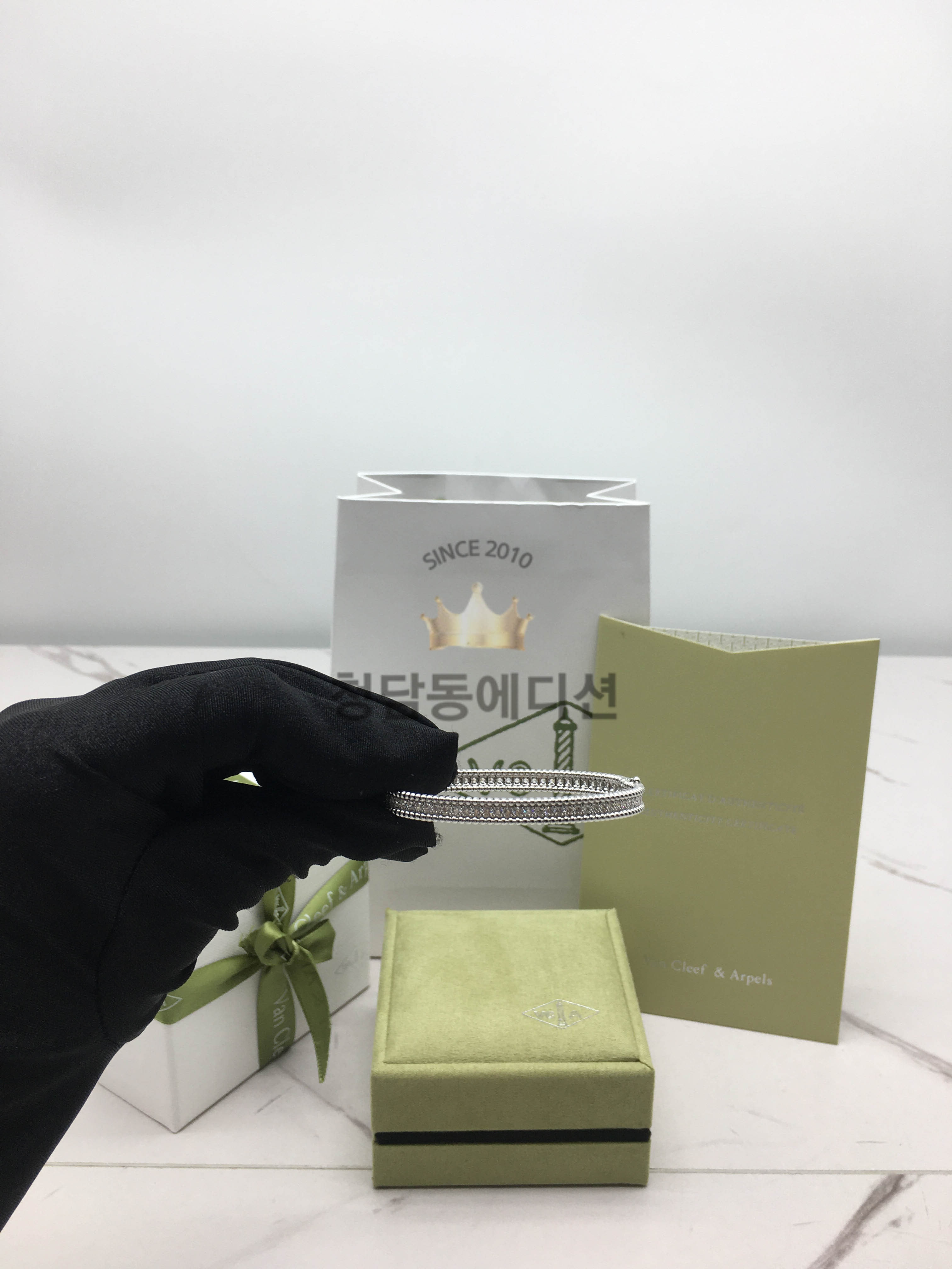 반클리프 빼를리 팔찌 (3COLOR)