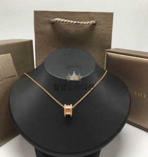 불가리 비제로원 목걸이 (컬러 로즈골드, 화이트골드)