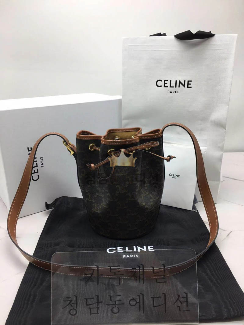 셀린느 트라이엄프 버킷백 스몰 (ZP동일가죽)