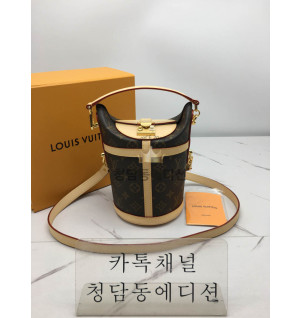 루이비통 더플백 모노그램 (ZP동일가죽)