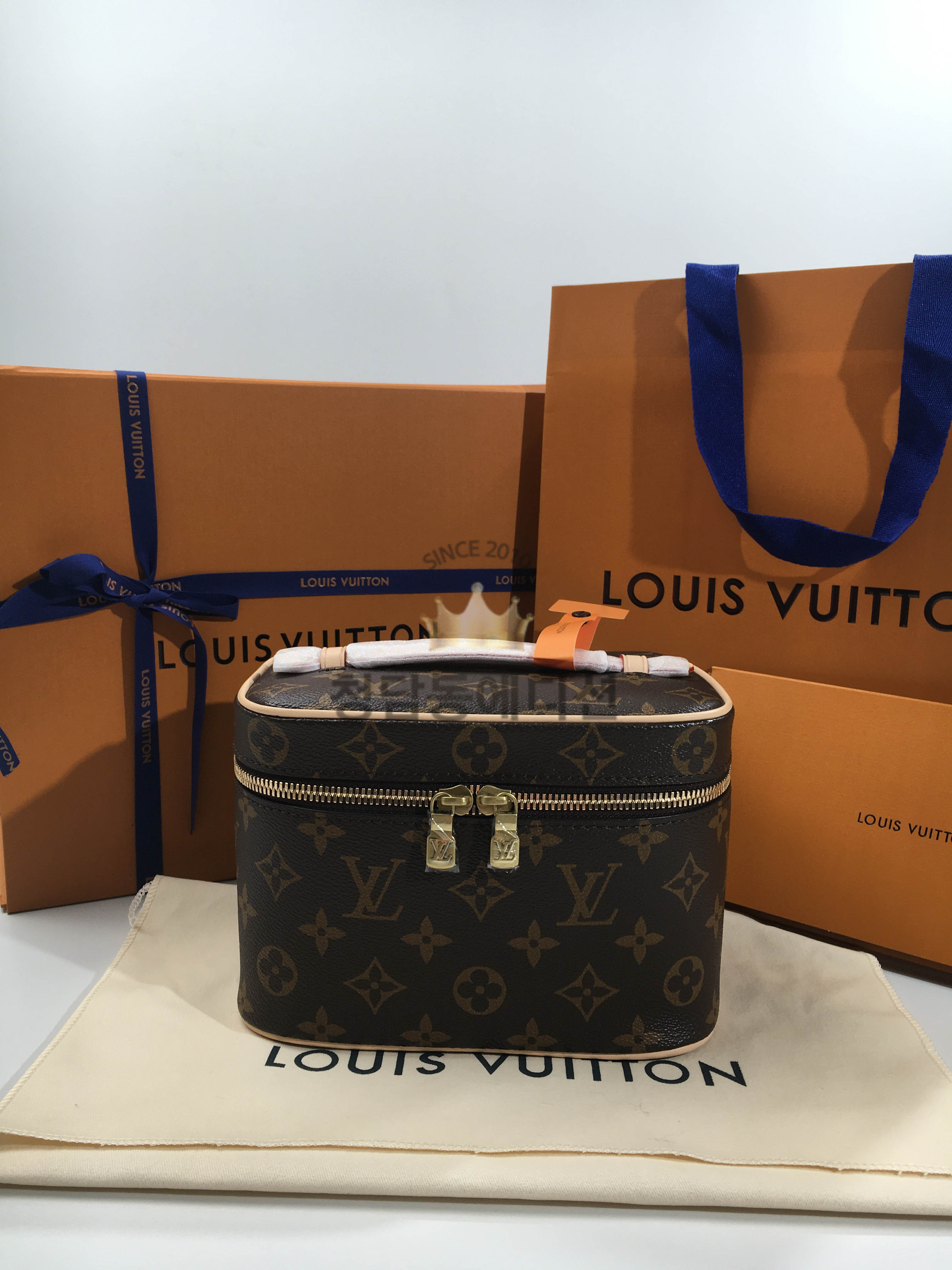 루이비통 모노그램 니스 미니 (ZP동일가죽)