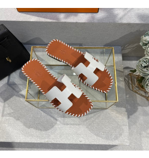 에르메스 오란 슬라이드 슬리퍼 하이엔드급