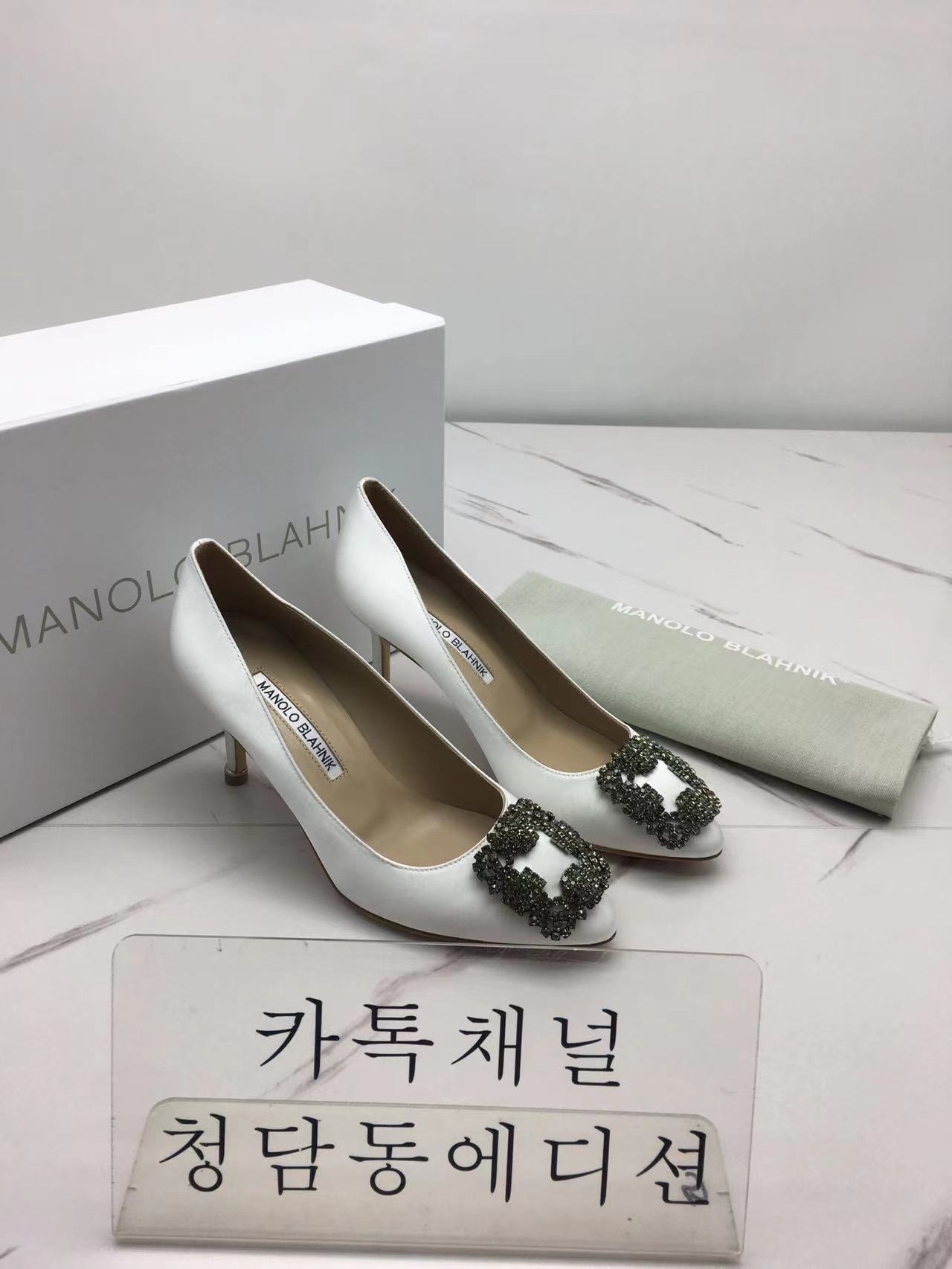 마놀로 블라닉 펌프스 (굽 플랫, 5cm, 10cm)