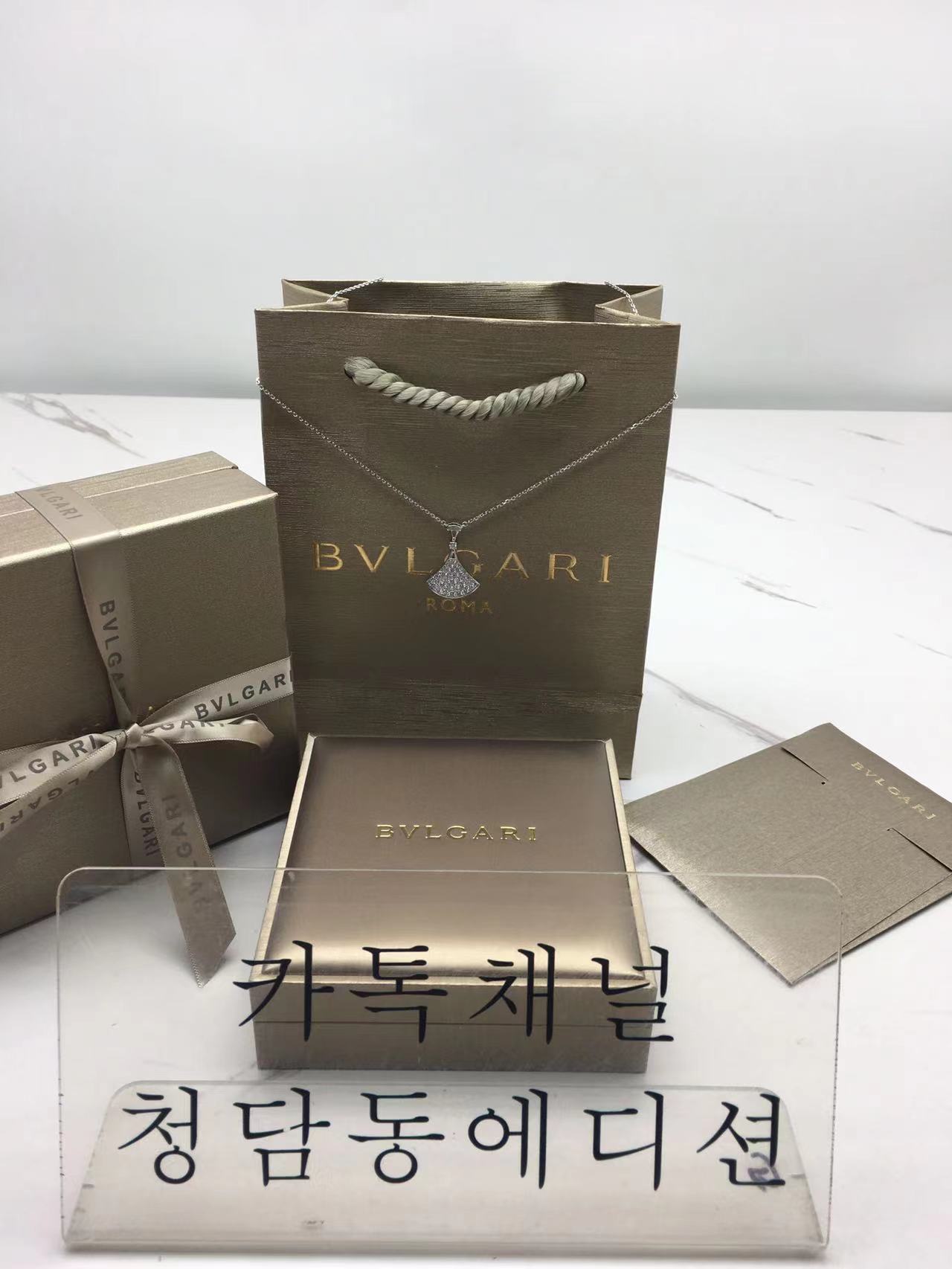 불가리 디바스드림 목걸이 (컬러 옐로우골드, 화이트골드) (V-gold소재)