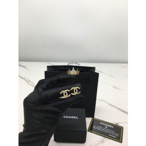 샤넬 cc 트위스트 귀걸이 (하이엔드급)