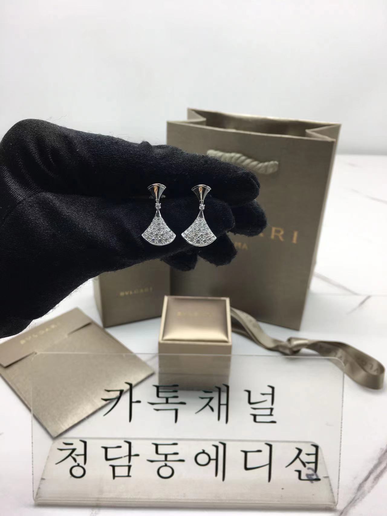 불가리 귀걸이 (골드/화이트골드) (하이엔드급)