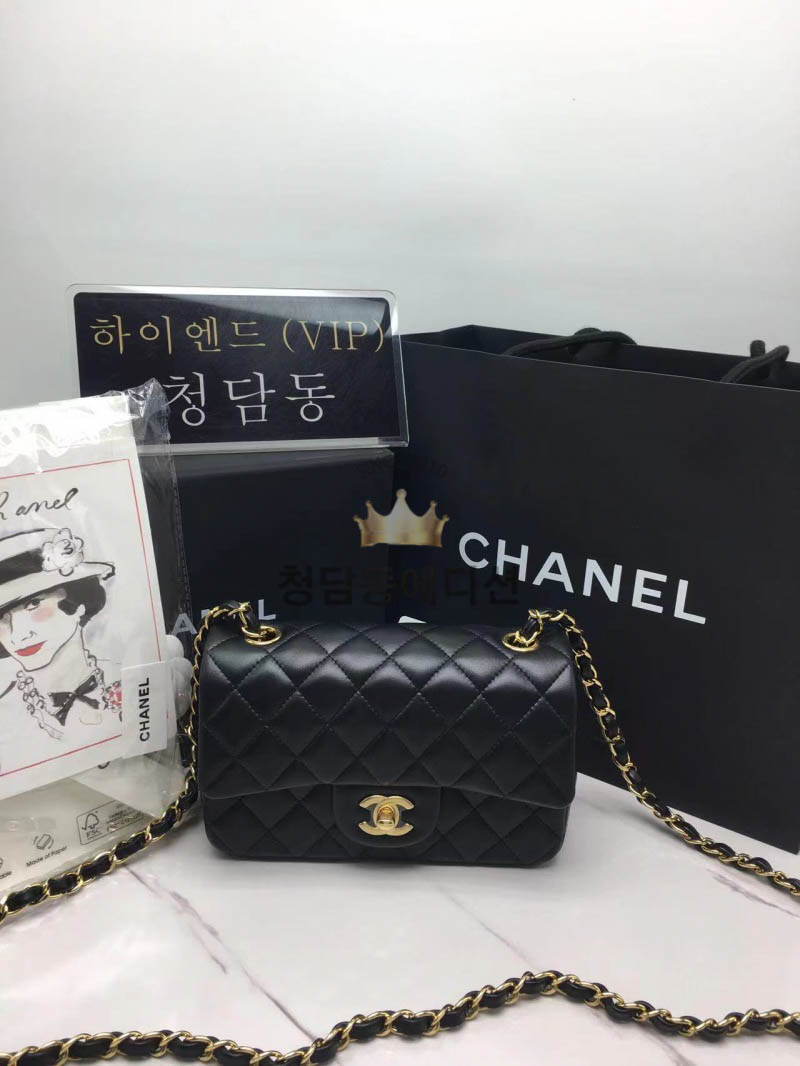 샤넬 클래식 램스킨 플랩백 뉴미니 금장 (upgrade ver.)