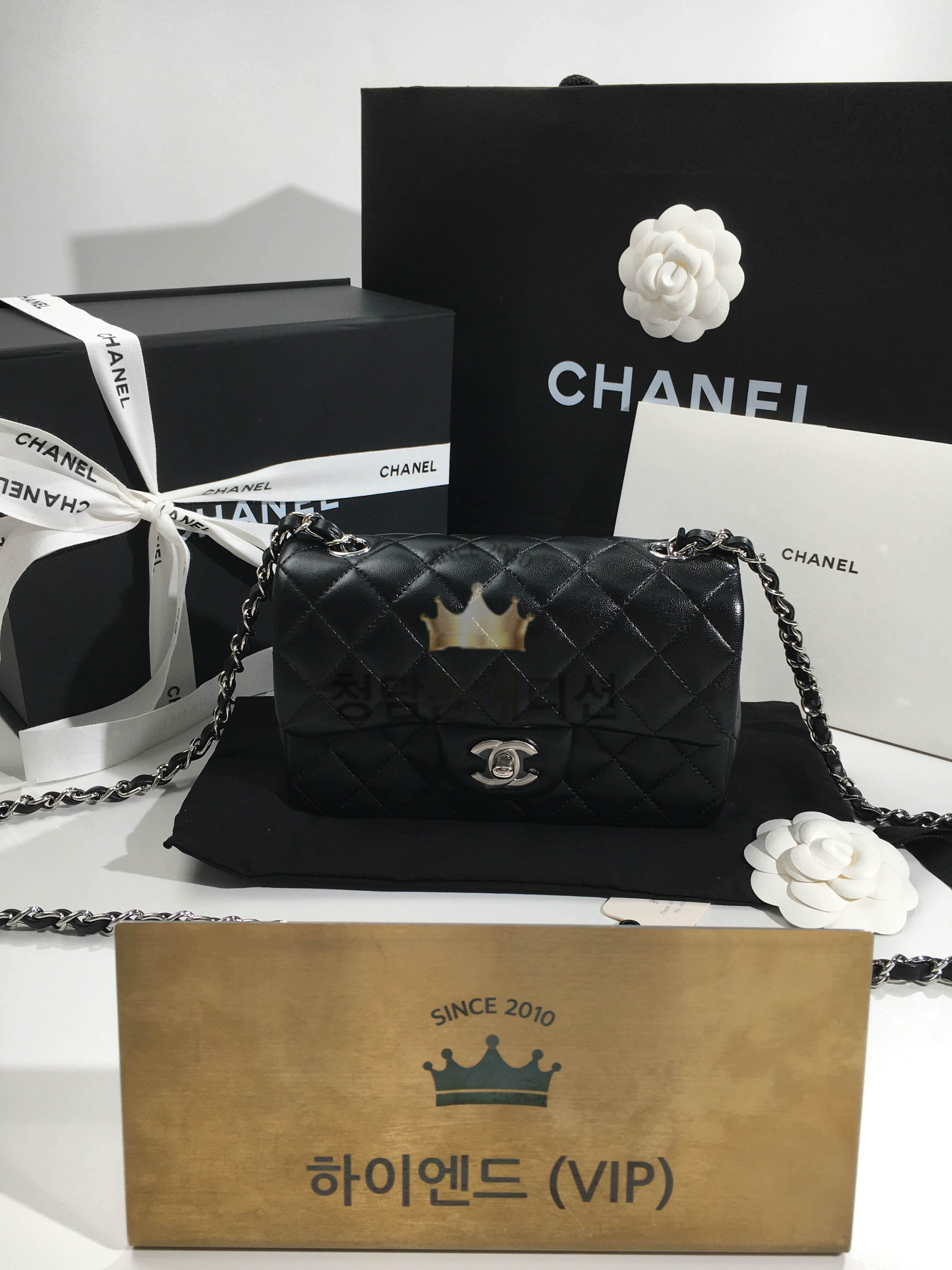 샤넬 클래식 램스킨 플랩백 뉴미니 은장 (upgrade ver.)