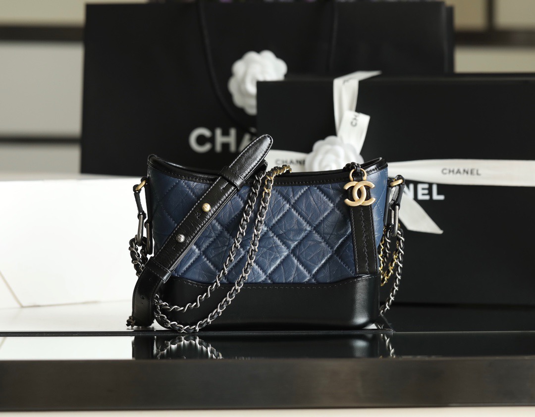 샤넬 가브리엘 호보백 스몰 (하이엔드급)