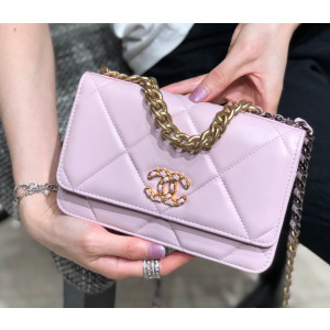 샤넬 19 WOC 숄더백 (하이엔드급)