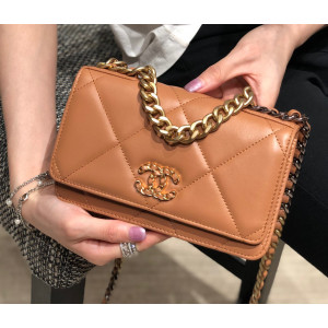 샤넬 19 WOC 숄더백 (하이엔드급)