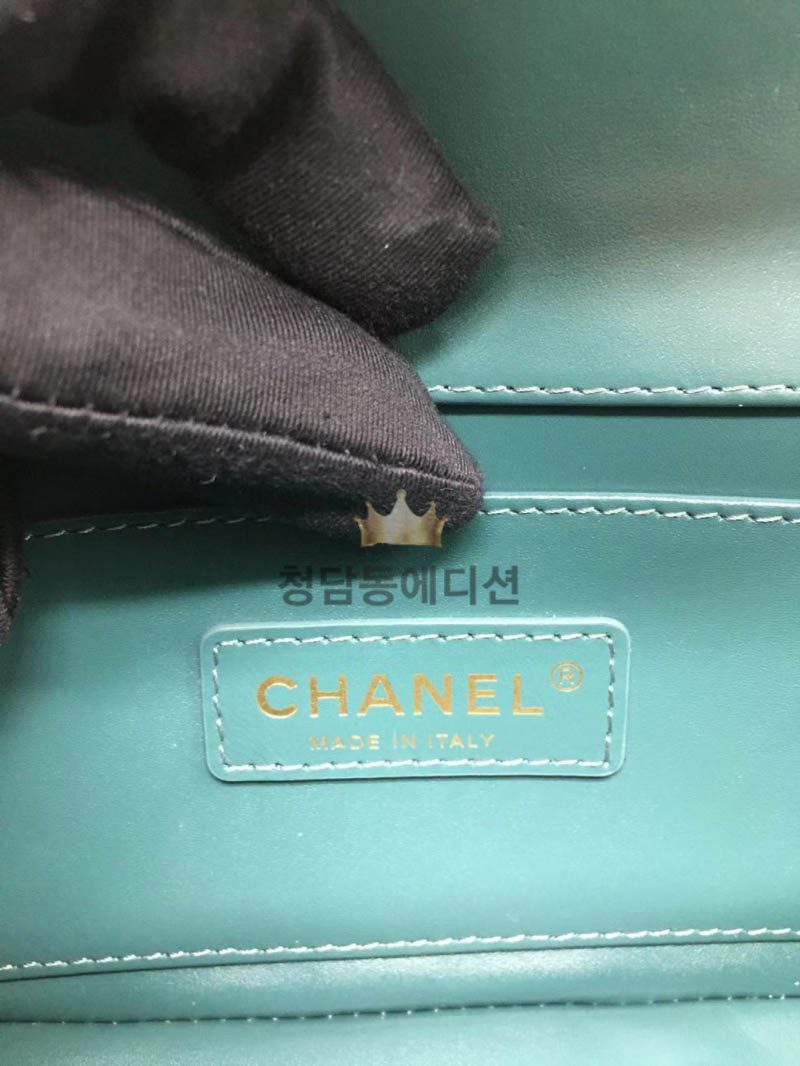샤넬 플랩백 (19cm) (하이엔드급)