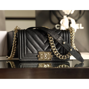 샤넬 쉐브론 보이백 라이트골드 캐비어스킨 20cm, 25cm  (하이엔드급)