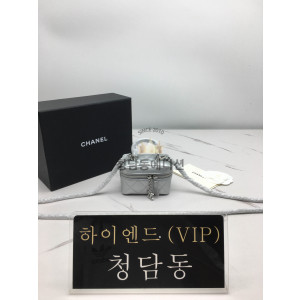 샤넬 스몰 베니티 체인백 실버 (하이엔드급)