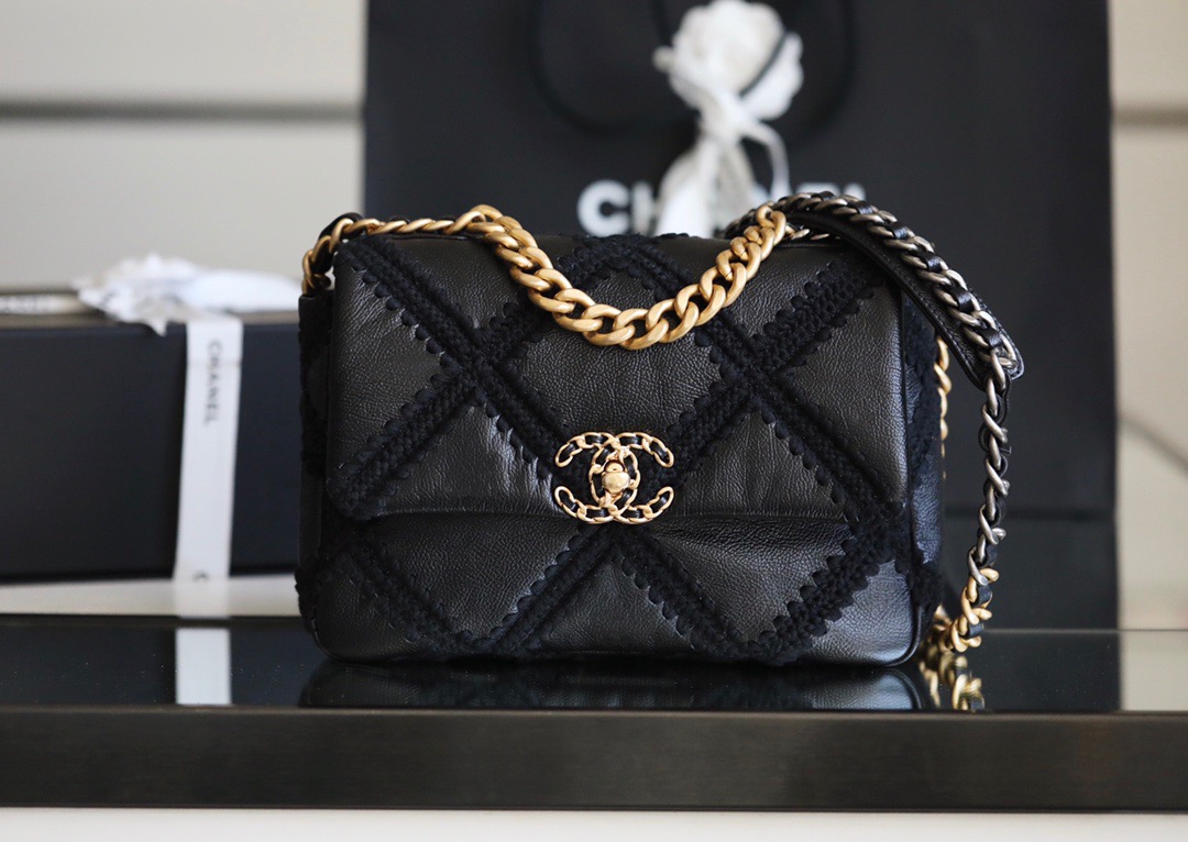 샤넬 20FW 19 플랩백 (하이엔드급)