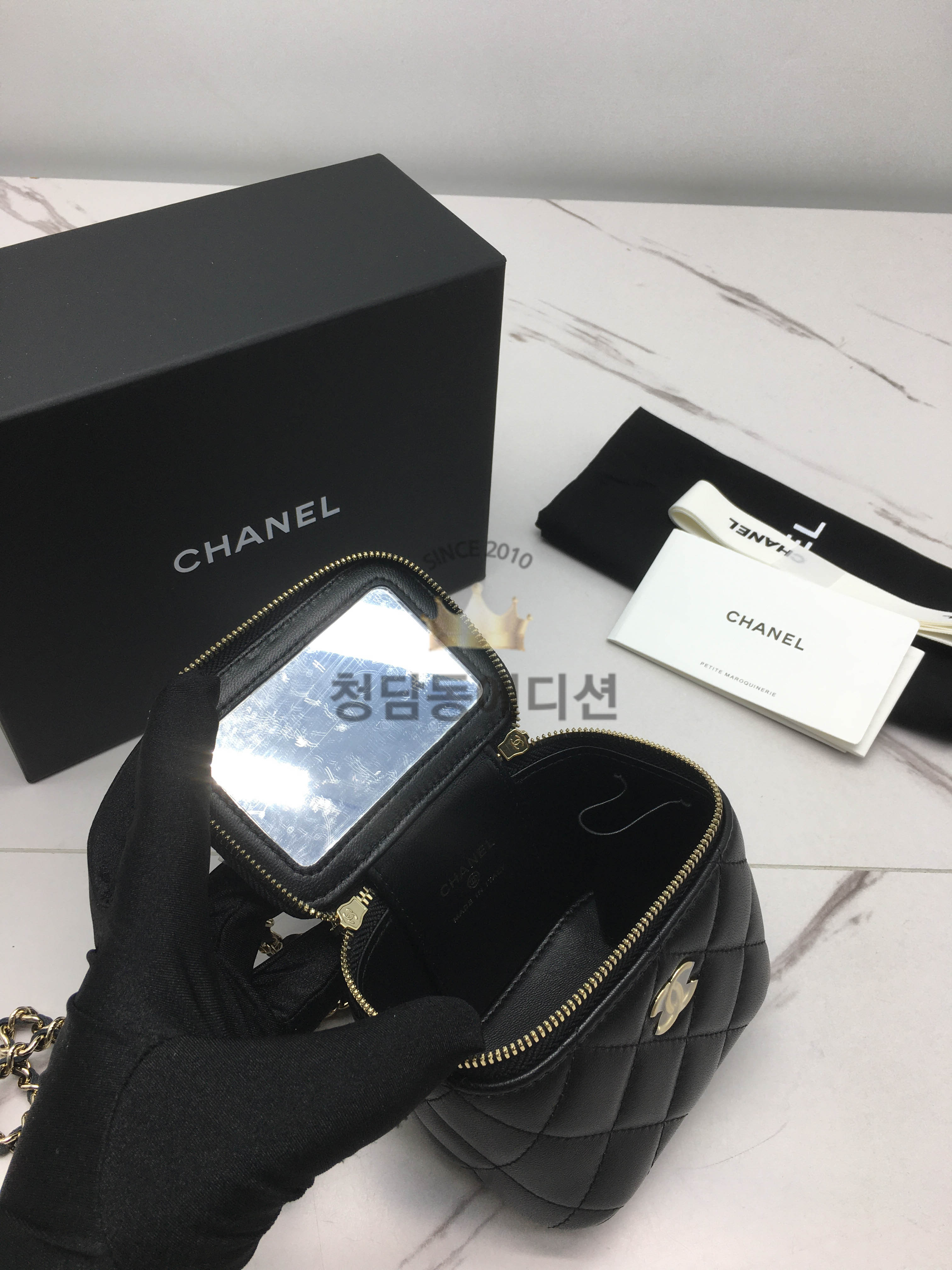 샤넬 미니 베니티 케이스백 램스킨 (컬러 샴페인골드)