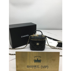 샤넬 미니 베니티 케이스백 램스킨 (컬러 샴페인골드)