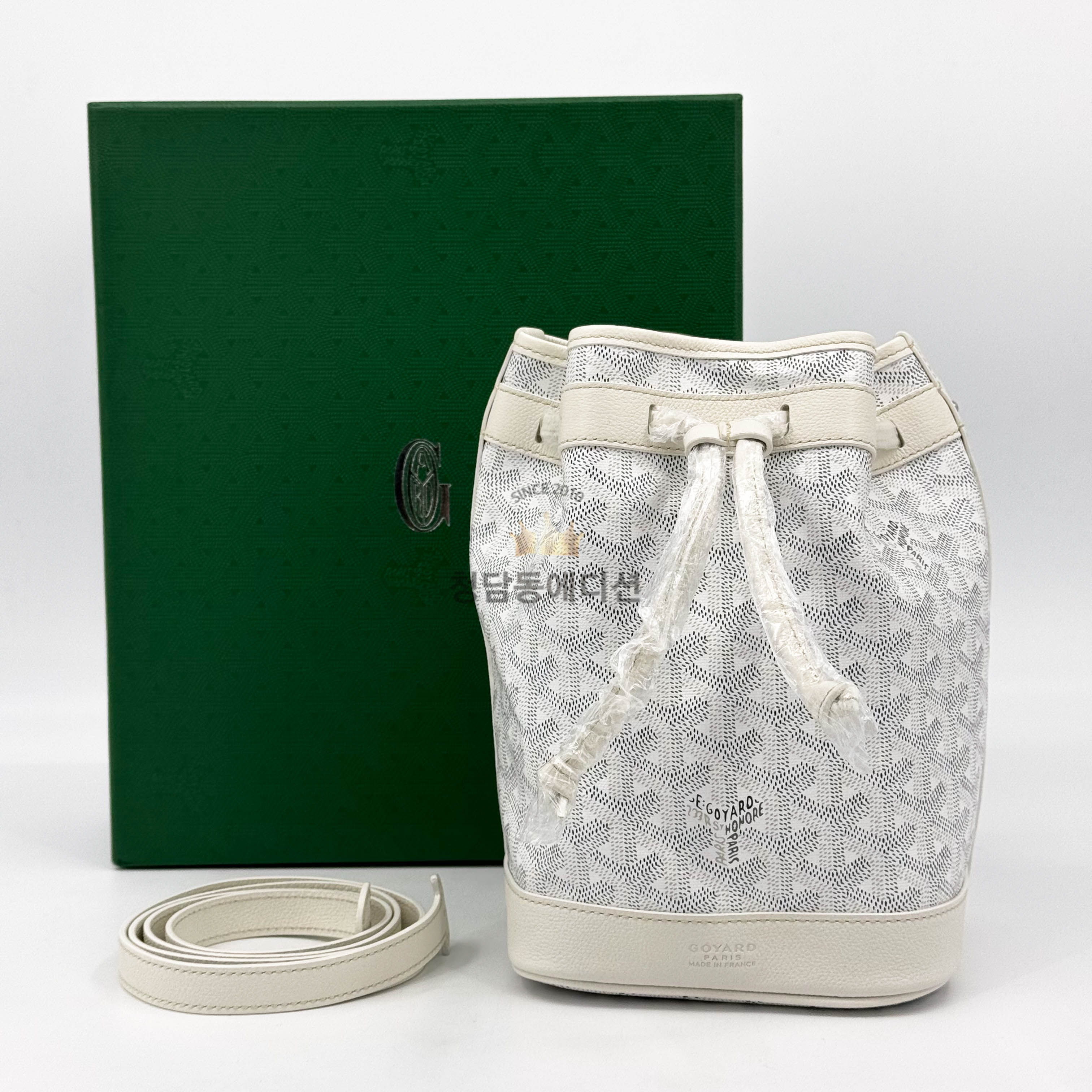 고야드 쁘띠플로 버킷백