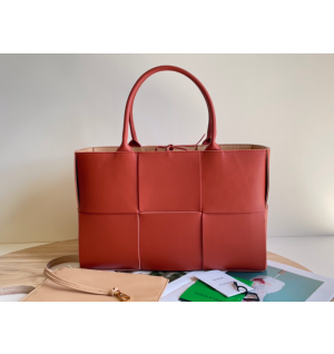 보테가베네타 아르코 토트백 미디움