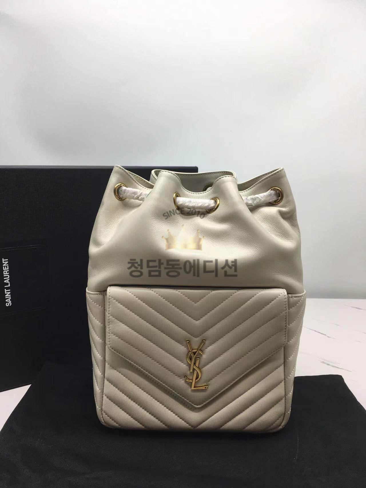 생로랑 라메 백팩 품672609 (ZP동일 가죽)