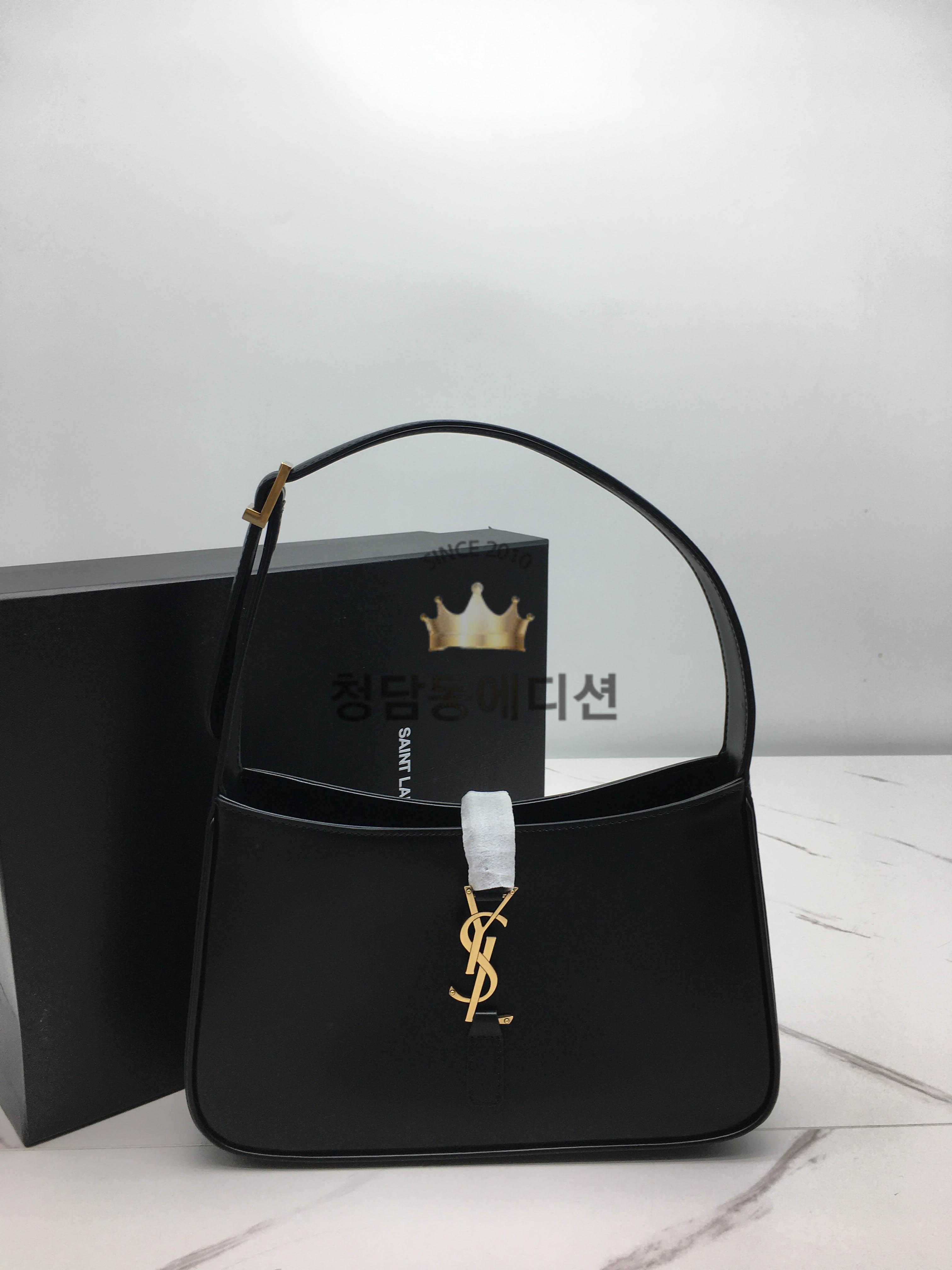 생로랑 모노그램 호보백 품657228 (ZP동일 가죽)