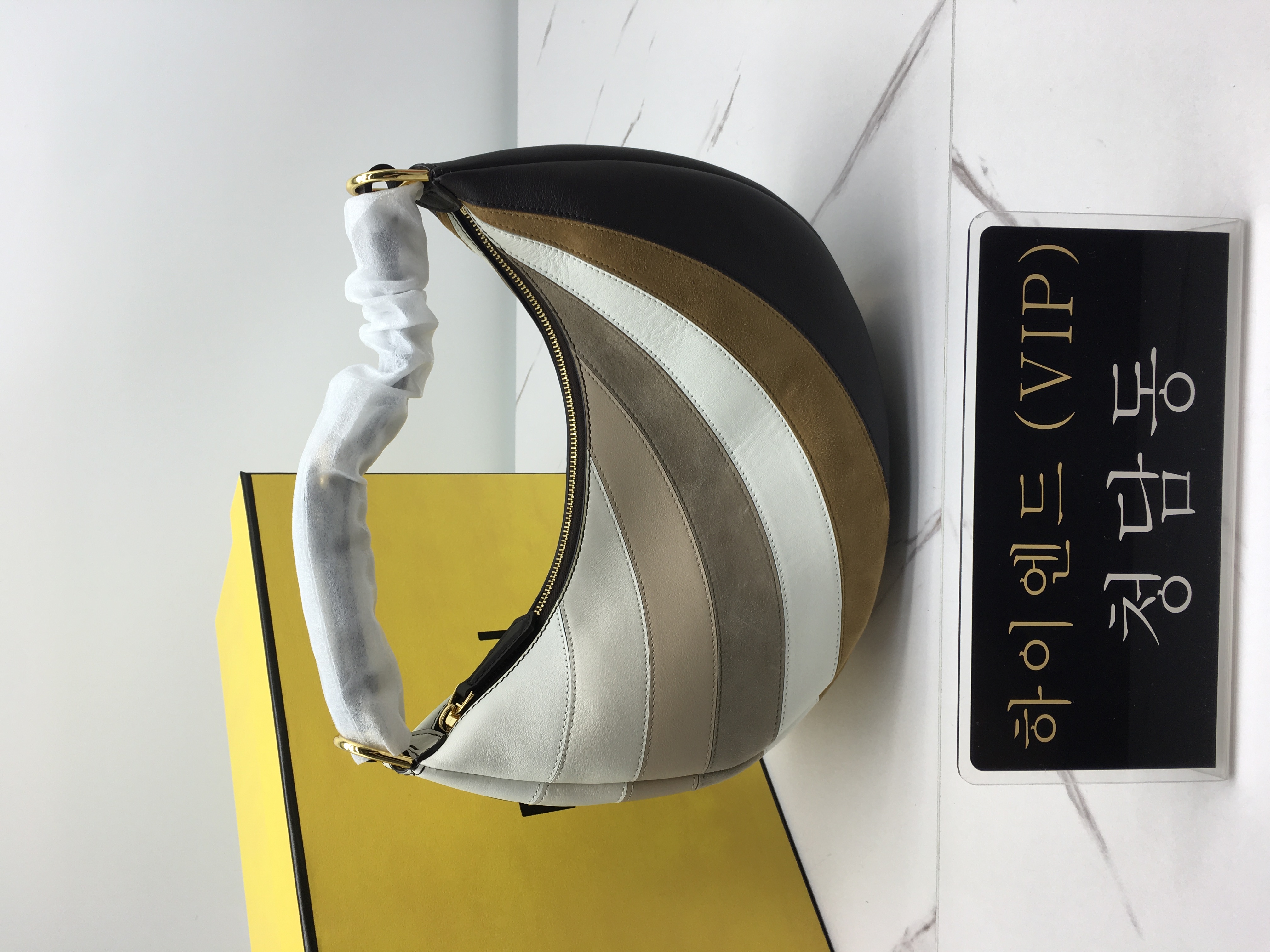 펜디 그라피 호보백 스몰