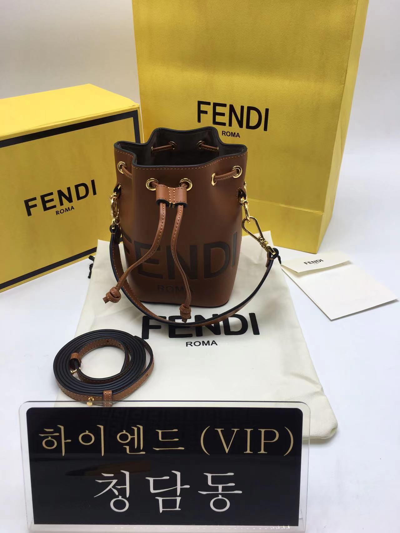 펜디 몬트레조 버킷백