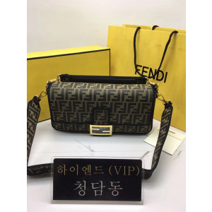 펜디 바게트 백 32CM