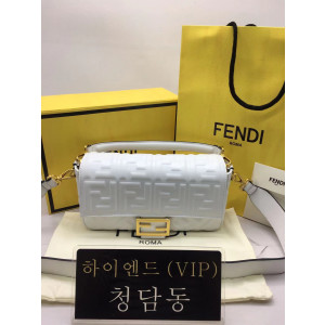 펜디 바게트백 미디움