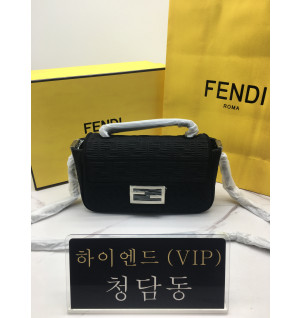 펜디 패브릭 바게트 체인백