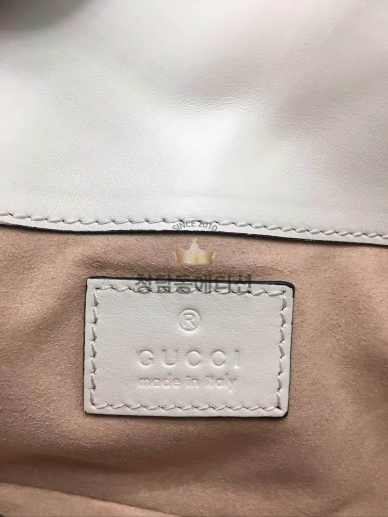 구찌 마몬트 마틀라세 벨트백 699757